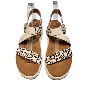 NWOB OTBT SIERRA LEOPARD PRINT CALF HAIR SANDSLS SZ 8.5